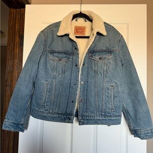 Levi's Sherpa Trucker Jacket